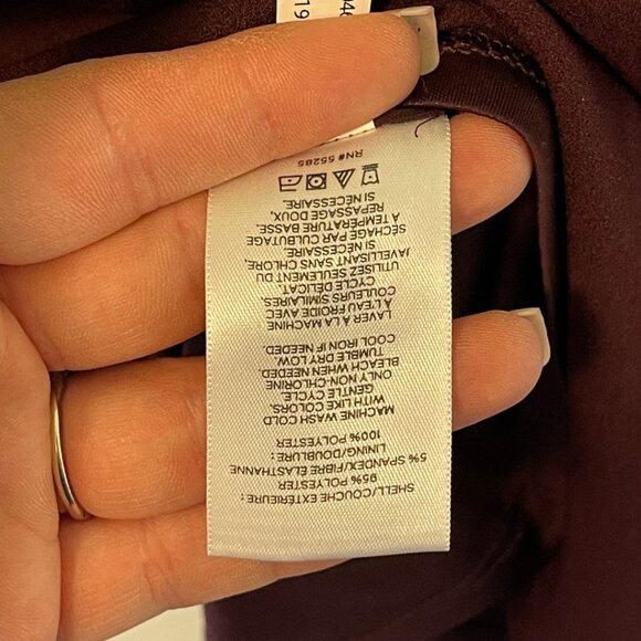 Express cap sleeve v-neck dress | Wine color | Size Medium - Picture 6 of 6